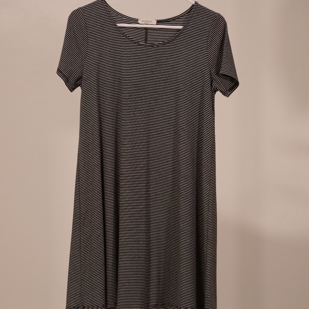 Promesa Black and White Striped T-shirt Dress